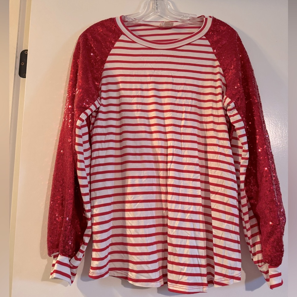 NWOT Lovely Melody Red and White Striped and sequined top